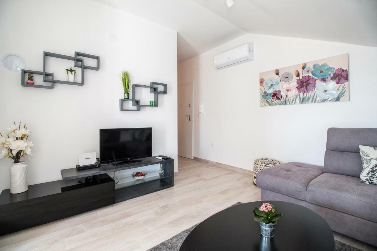 Apartment Hera With Balcony And Free Parking Zadar Exterior foto