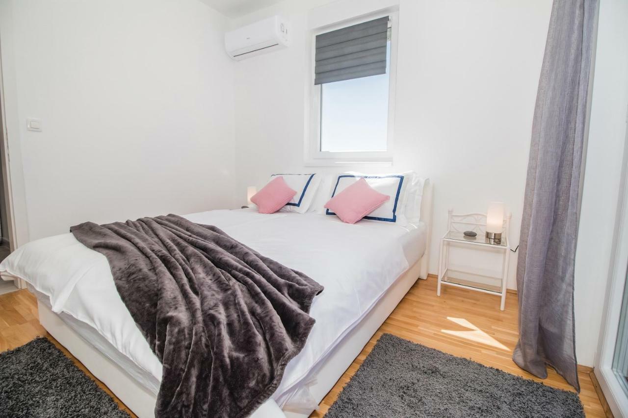 Apartment Hera With Balcony And Free Parking Zadar Exterior foto